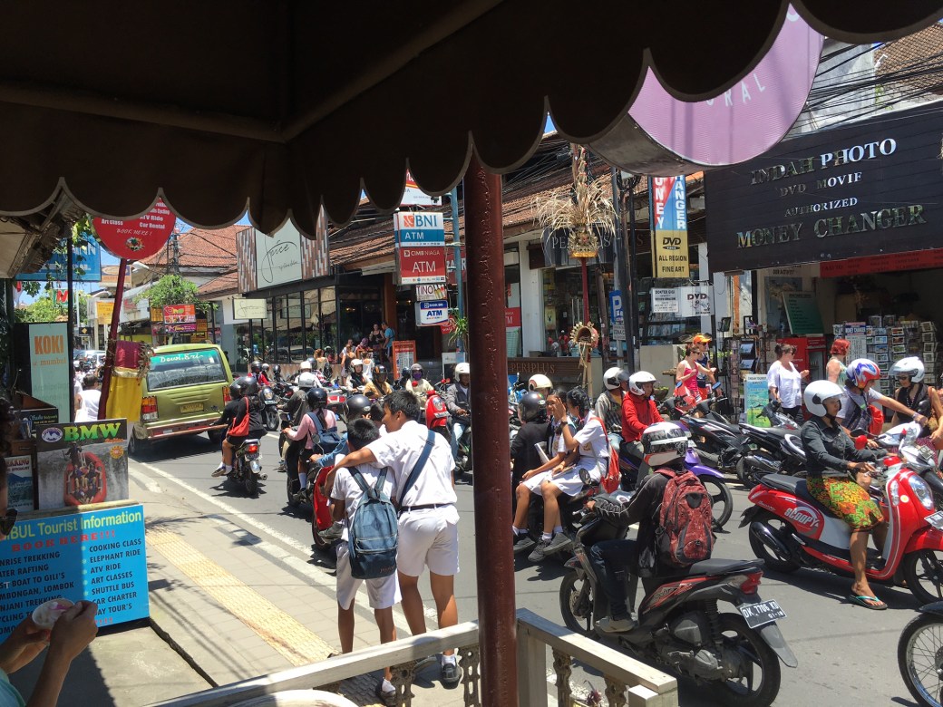 bali_ubud_traffic_oct2016