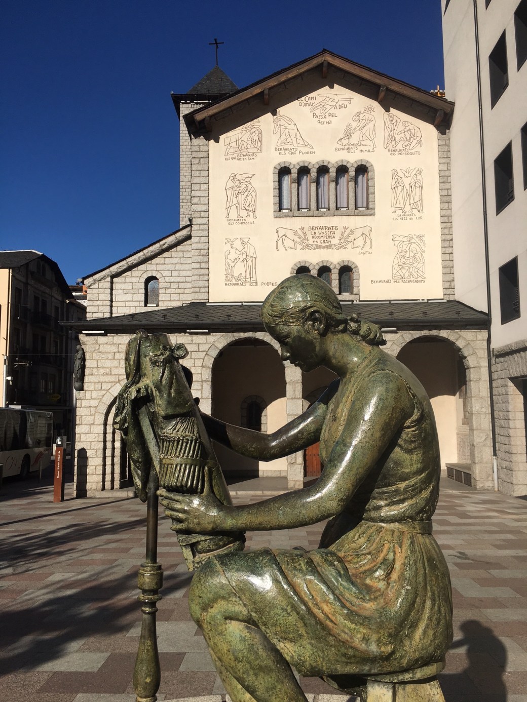 Andorra_FirstStatue