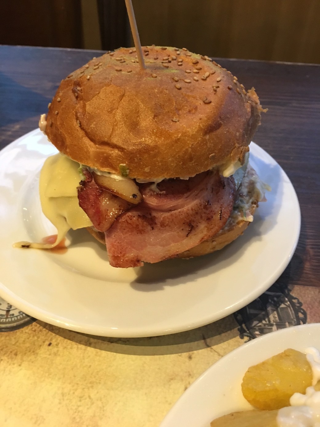 Andorra_Hamburger.jpg